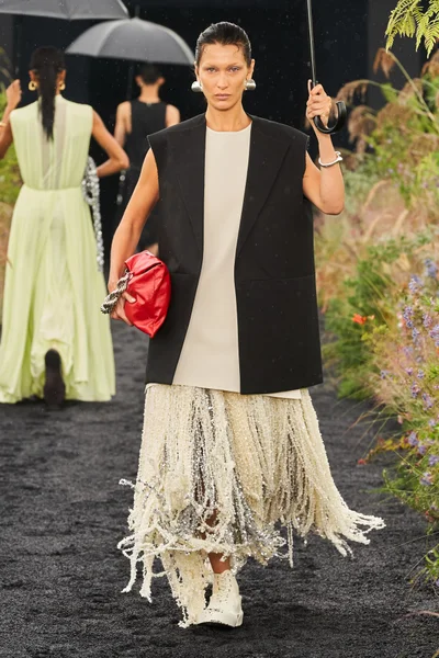 Look 74